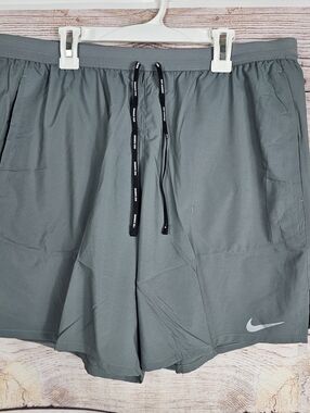 NWT Nike Brief Lined 7 inch Running Shorts Standard Fit CJ5459 085 Grey Men’s XL